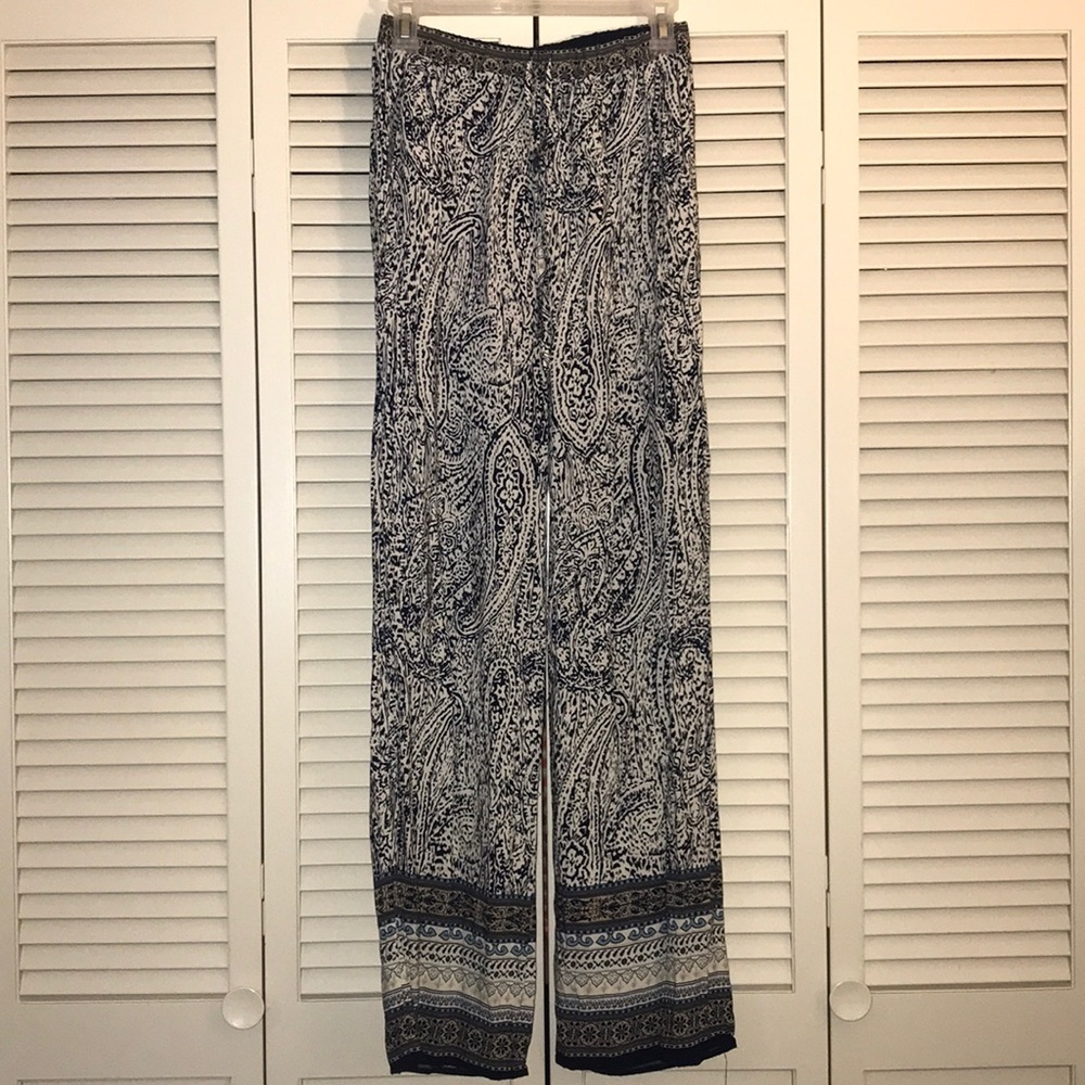 Printed paisley flowy Pants